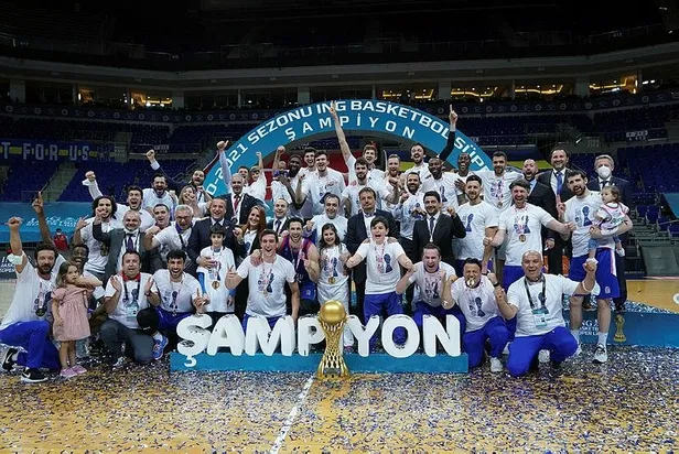 genclik-ve-spor-bakani-mehmet-muharrem-kasapoglundan-sampiyon-anadolu-efese-tebrik-1623093554397.jpeg Gençlik ve Spor Bakanı Mehmet Muharrem Kasapoğlu'ndan şampiyon Anadolu Efes'e tebrik-3