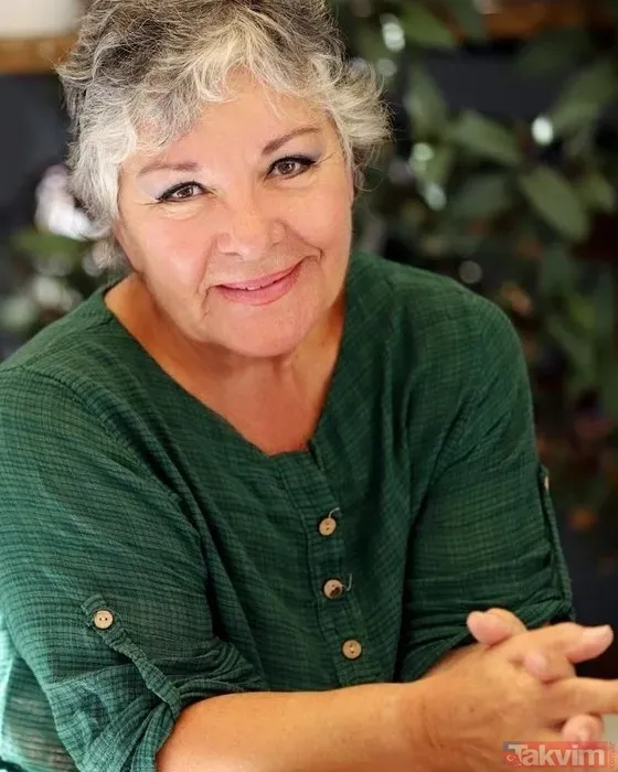 Yaprak Dökümü, Kırık Kanatlar, Bir Zamanlar Osmanlı, Ada Masalı Ve Mahallenin Muhtarları Gibi Birçok Önemli Proje İle Uzun Yıllar Televizyon İzleyicisiyle...