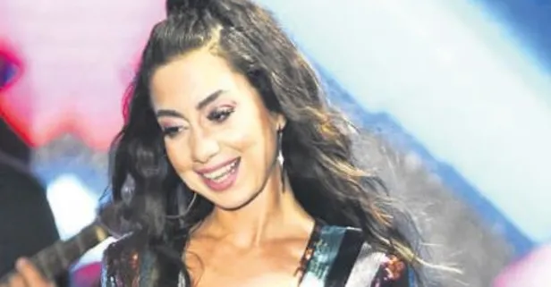 Nihan Akın’dan sekiz dilde konser