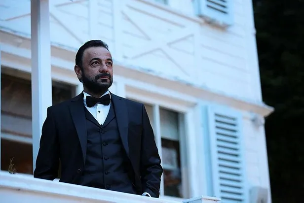 karizmasiyla-dillerde-bir-zamanlar-cukurovanin-fekelisi-hakkindaki-gercek-hayrete-dusurdu-kerem-alisik-gercekte-1609707884312.jpeg Karizmasıyla dillerde! Bir Zamanlar Çukurova'nın Fekeli'si hakkındaki gerçek hayrete düşürdü! Kerem Alışık gerçekte...-3