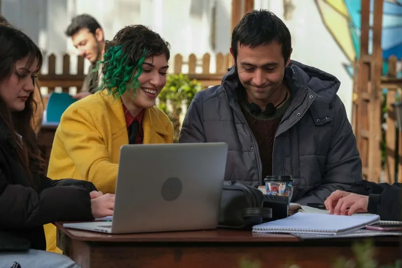 ates-kuslari-40-bolum-nefes-kesecek-gulayse-bir-secim-yapmak-zorunda-1706190031948.jpg Ateş Kuşları 40. bölüm nefes kesecek! Gülayşe bir seçim yapmak zorunda!-3