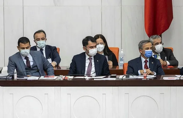 Çevre ve Şehircilik Bakanı Murat Kurum'dan HDP'lilere soğuk duş! Meclis'te alkışlar durmadı-5