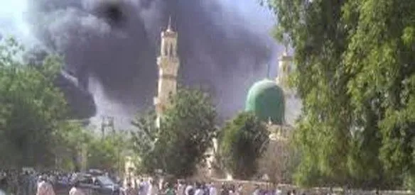 NİJERYA'DA CAMİYE BOMBALI SALDIRI: 54 ÖLÜ