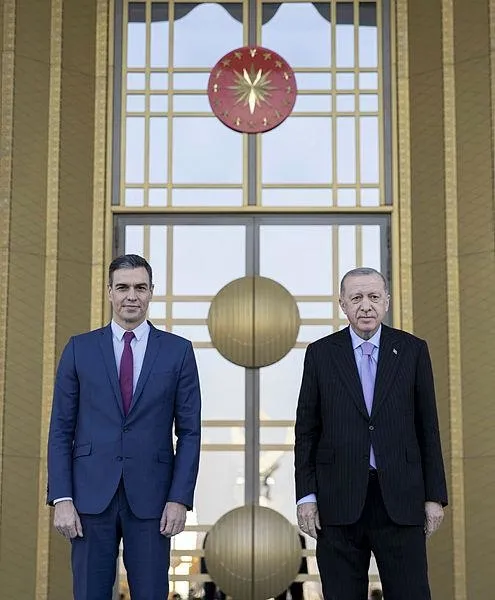 SON DAKİKA: Başkan Recep Tayyip Erdoğan Külliye'de karşıladı! İspanya Başbakanı Pedro Sanchez Ankara'da-1