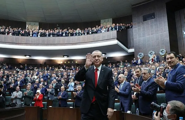 baskan-erdogandan-ak-parti-grup-toplantisinda-onemli-aciklamalar-canli-izle-1667382811641.jpeg Başkan Erdoğan'dan Kılıçdaroğlu'nun uyuşturucu iftirasına tepki: Hesabını elbette soracağız! Başörtüsüne anayasal güvence...-4