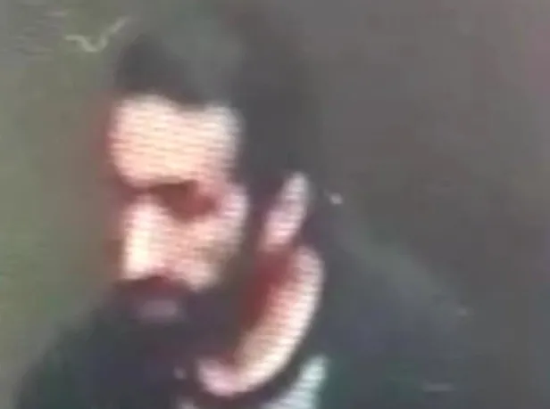 Son dakika: Pendik Metro istasyonunda mastürbasyon yapan sapık kamerada!-2