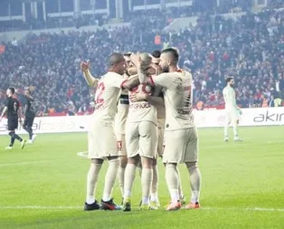 3-5-2 ile yola devam