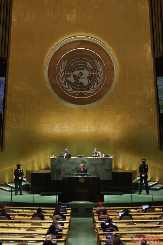 Dünya, Başkan Recep Tayyip Erdoğan'ı izledi! İşte BM'deki tarihi konuşmadan kareler... - 11