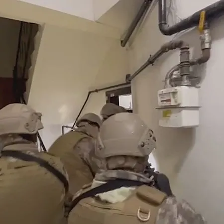 13 şüpheli gözaltında