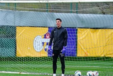 Berke Özer Eyüpspor ile sözleşme uzattı