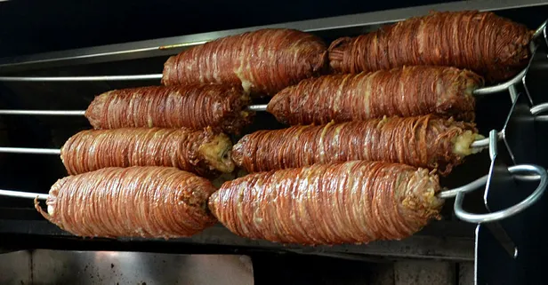 Ünlü doktor Yavuz Dizdar'dan ezber bozan açıklama: Sağlığınız için kokoreç yiyin