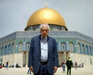 Kudüs şairi Nuri Pakdil için Mescid-i Aksada gıyabi cenaze namazı kılındı!