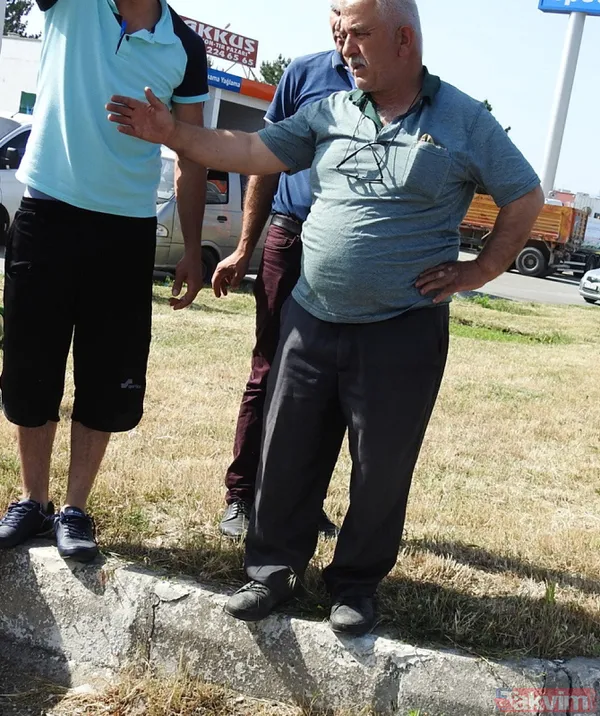 Çorum'da TIR devrildi, yol karpuz tarlasına döndü - 11