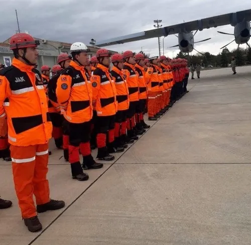 son-dakika-vanda-yeni-cig-faciasi-can-kaybi-artiyor-1580908997524.jpg Son dakika: Van'da yeni çığ faciası! Can kaybı artıyor-1