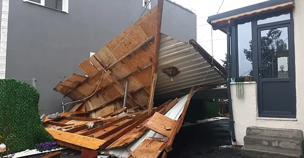 Şiddetli fırtına hasara neden oldu! Kocaeli’de 5 okulda eğitime ara verildi