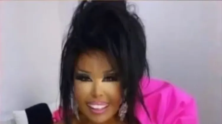 Bülent Ersoy’dan ‘’Barbie benim’’ paylaşımı!