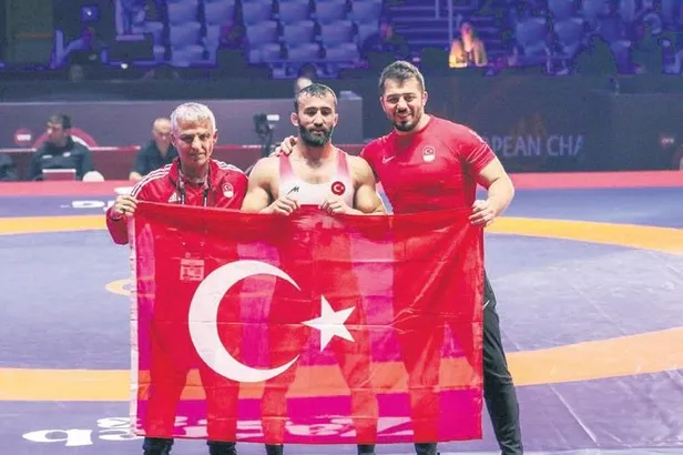 besiktasta-ghezzal-soku-galatasaray-derbisinde-oynamama-riski-var-1682290448026.jpeg Beşiktaş'ta Ghezzal şoku! Galatasaray derbisinde oynamama riski var-3