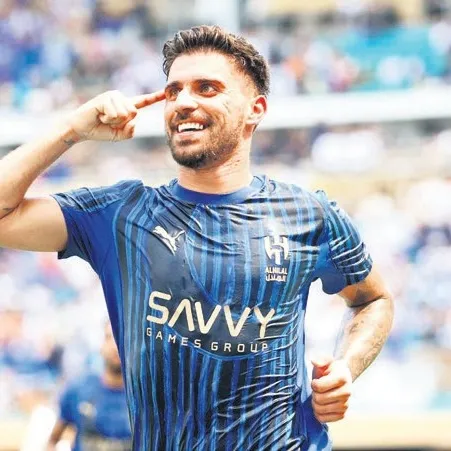 Ruben Neves yuvada kalıyor