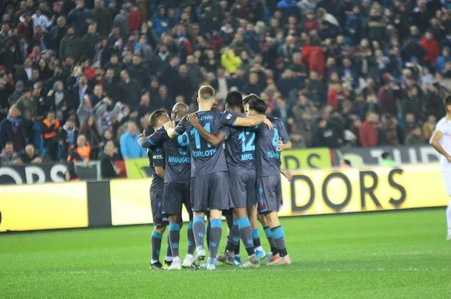 Fırtına gol oldu yağdı! Trabzonspor 6-2 Kayserispor (MAÇ SONUCU)