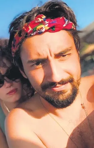 Umut Evirgen ile Melisa Şenolsun aynı evde yaşama kararı aldı!