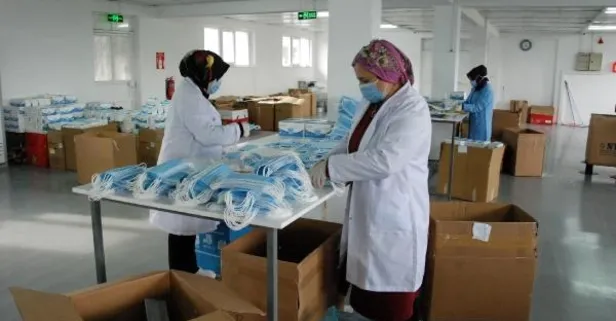 Günde 300 bin maske üreterek yurt dışına ihraç ediyorlar!