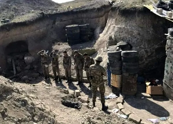 Ermeni askerlerin ailelerinden Paşinyan’a sert tepki: Çocuklarımızı ölüme gönderdiler!-5