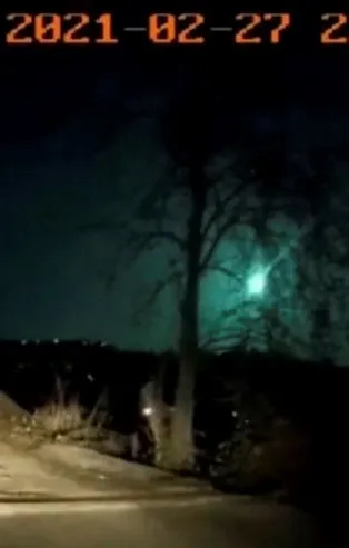 Türkiye semalarında esrarengiz görüntüler! Düşen gök taşı geceyi gündüze çevirdi! İşte o anlar...