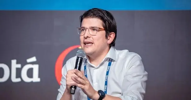 Kolombiya'da Cumhurbaşkanı adayı Miguel Uribe Turbay silahlı saldırıya uğradı! İşte o anlar