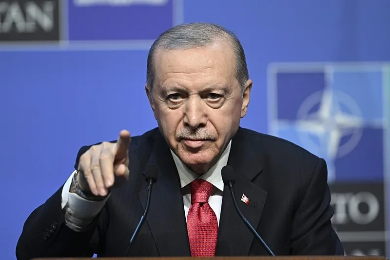 kulliyeden-dunyaya-f-35-mesaji-baskan-erdogan-bizi-izlemeye-devam-edin-1783534928275.jpeg Külliye'den dünyaya F-35 mesajı! Başkan Erdoğan: Bizi izlemeye devam edin-3