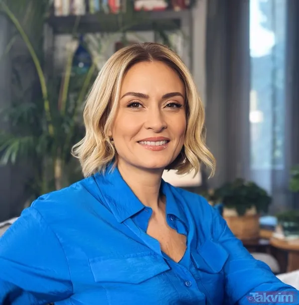 2024 yazı bakın nasıl geçmiş! Ceyda Düvenci’den art arda bikinili pozlar! “Aşk sen nelere kadirsin” - 5