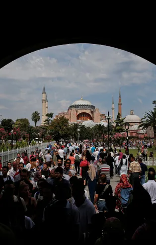 AP: Türk turizmi geri döndü