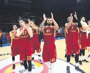 Aslan parçaları farka koştu!