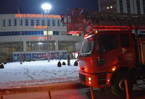 sivas-numune-hastanesinde-cikan-yangin-sonduruldu-1644273366945.jpeg