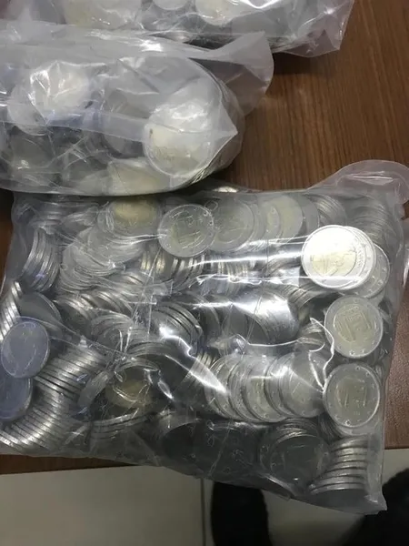 Konya'da ihbar üzerine harekete geçen polis tam 15 bin adet madeni sahte euro ele geçirdi-2