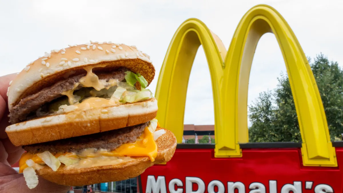 ABD’li fast food zinciri McDonald’s’da bakteri skandalı!