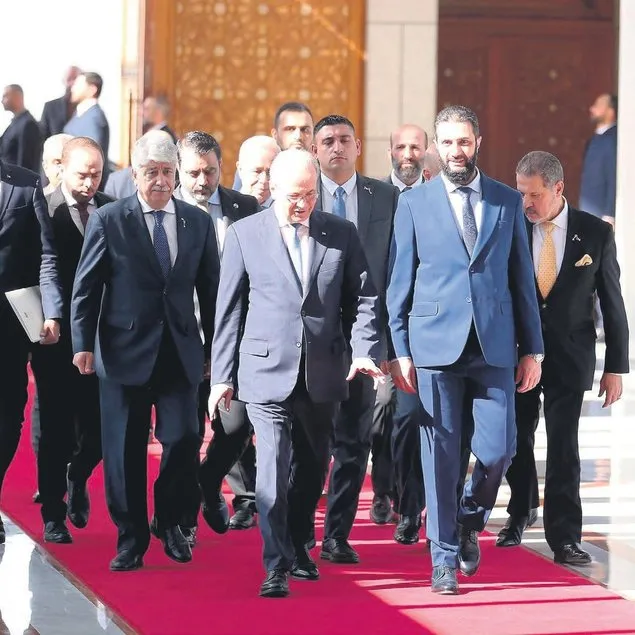 Abdi geri adım attı