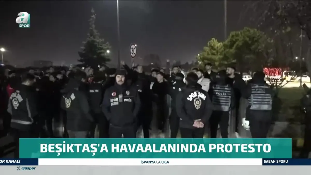 Beşiktaş’a havaalanında protesto!