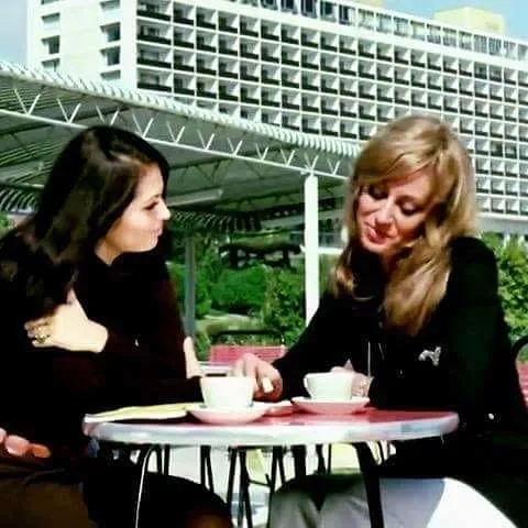 yesilcam-yildizi-aynur-aydandan-gozyaslari-icinde-beni-gorun-cagrisi-1773137593879.jpg Yeşilçam yıldızı Aynur Aydan’dan gözyaşları içinde "Beni görün" çağrısı!-4