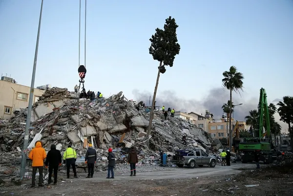 kahramanmaras-depremini-bilen-prof-dr-naci-gorurden-iki-bolge-icin-cok-carpici-uyari-endise-ediyoruz-istanbul-1675928486249.jpeg Maraş sonrası iki bölge için çok çarpıcı deprem uyarısı: Endişe ediyoruz! | İstanbul depremi... Depreme karşı en güvenli iller nereler?-9