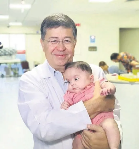 1691355940900.jpeg 650 gram doğmuştu! Zehra bebek yaşama inandı ve 211 günlük yoğun bakım savaşını kazandı-3