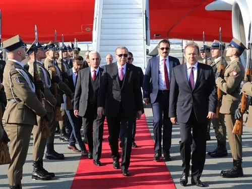 Cumhurbaşkanı Erdoğan Polonya'da!-1
