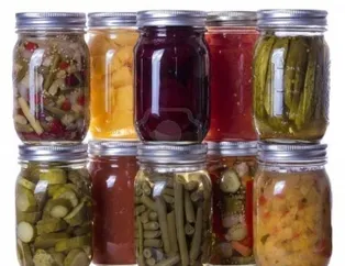 Ev yapımı sebze konservelerine dikkat
