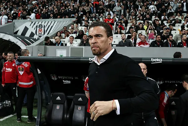 Son dakika Beşiktaş haberleri... Beşiktaş Teknik Direktörü İsmael'in Fenerbahçe derbisi planı belli oldu! 1927 gün sonra bir ilk-5