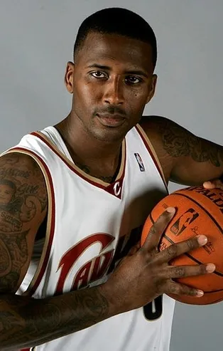 Öldürülen NBA yıldızının karısından kan donduran itiraf! 1 milyon dolar için cinayet...