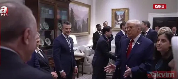 ABD'deki zirveden tarihi kareler! Trump kapıda karşıladı koltuğunu çekti Başkan Erdoğan şeref defterini imzaladı - 8