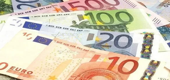 Avrupa Birliği (AB), aday ülkelerde reformların ve bölgesel kalkınmanın desteklenmesi için 1 milyar avroluk paketi kabul etti.