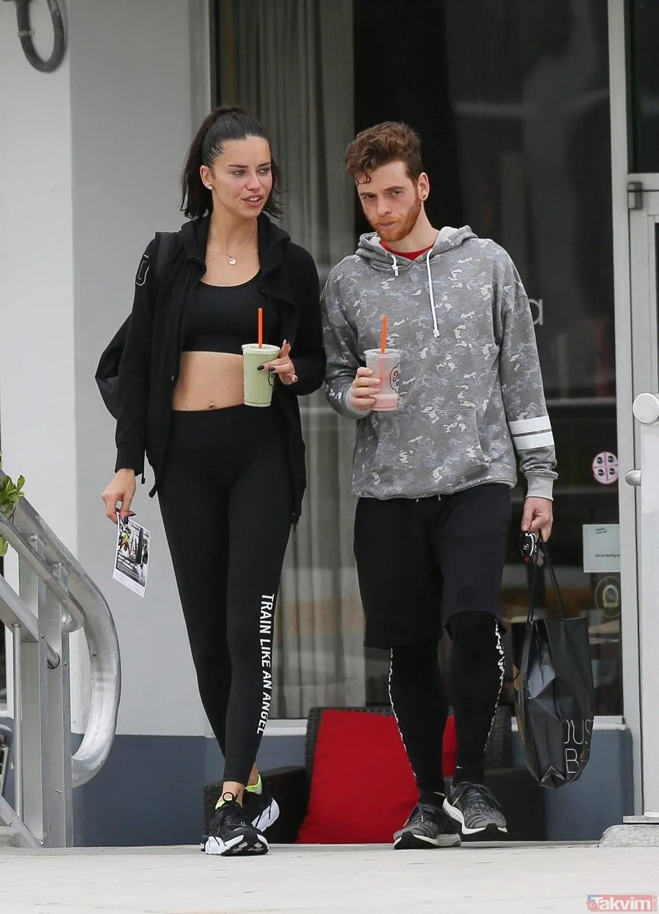Emir Uyar ile aşk yaşayan Adriana Lima�yı görenler şok oldu! Victoria�s
