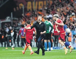 Aslan koparıp aldı