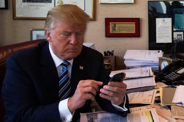 Trump'ın tweetleri dünyayı şaşkına çeviriyor
