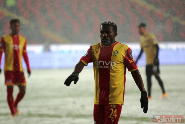 Gaziantep FK - Yeni Malatyaspor maçı yoğun kar yağışı nedeniyle ertelendi - 5
